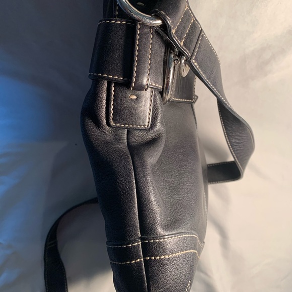 Vintage Coach all leather bag. - Picture 4 of 6